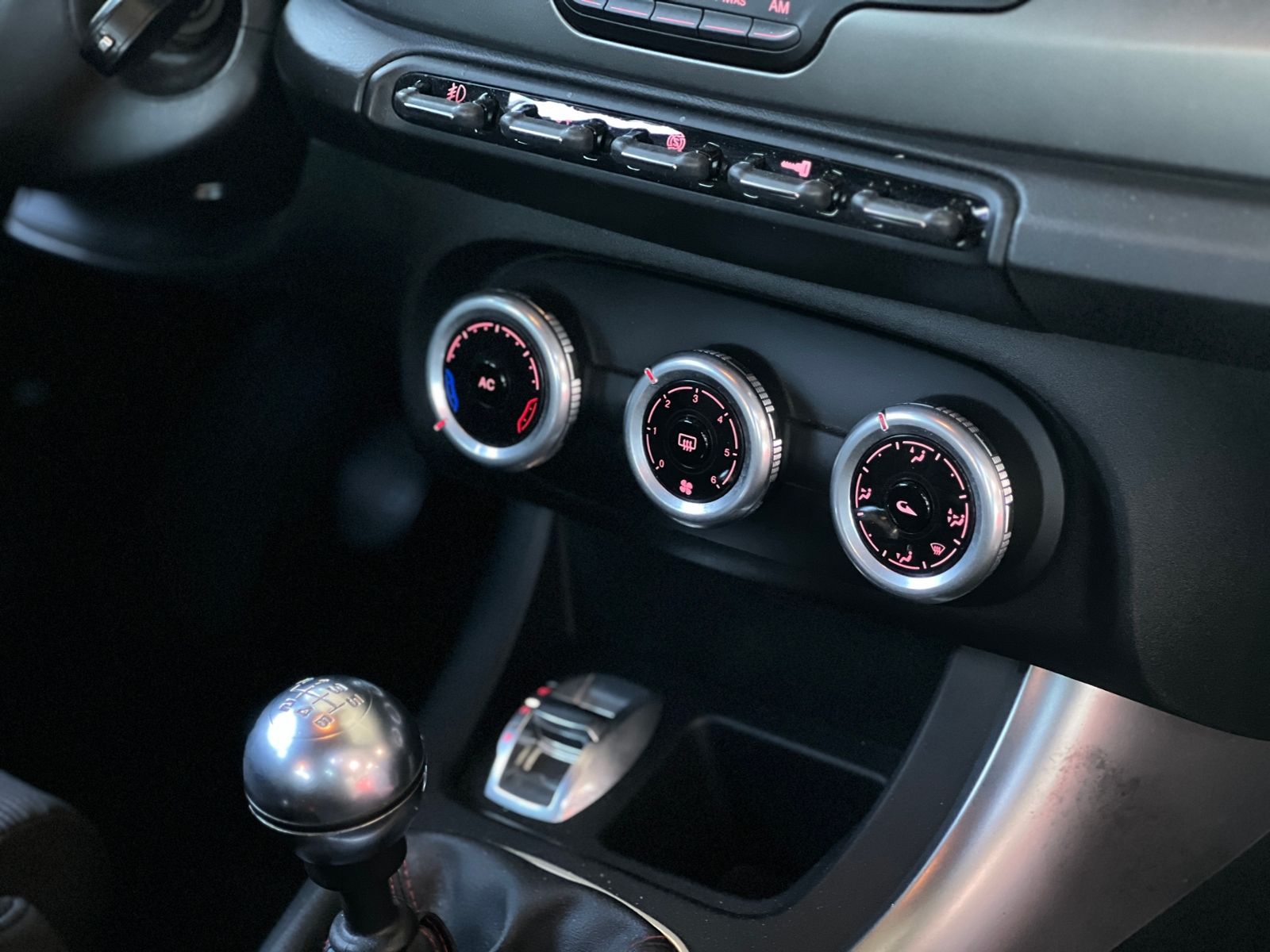 Fahrzeugabbildung Alfa Romeo Giulietta Veloce Klima Alu XENON