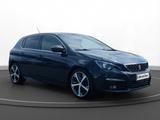 Peugeot 308 GT BlueHDi 180 EAT8 Kamera Alcantara PDC SHZ - Peugeot 308 mit Diesel-Antrieb: Limousine