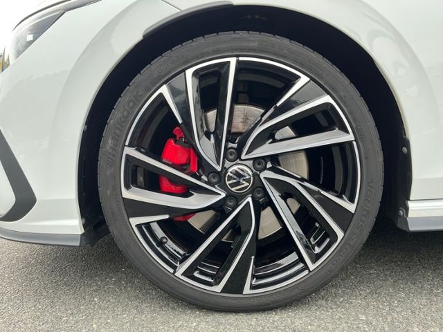 Fahrzeugabbildung Volkswagen Golf VIII GTI 2.0 TSI DSG KLIMA LED NAVI ALU