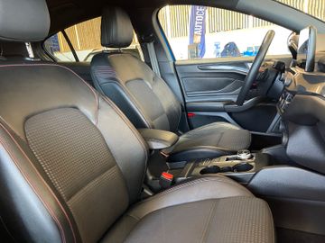 Ford Focus Lim. ST-Line 5-Türer Aut.*LED*NAVI*ACC*B&O