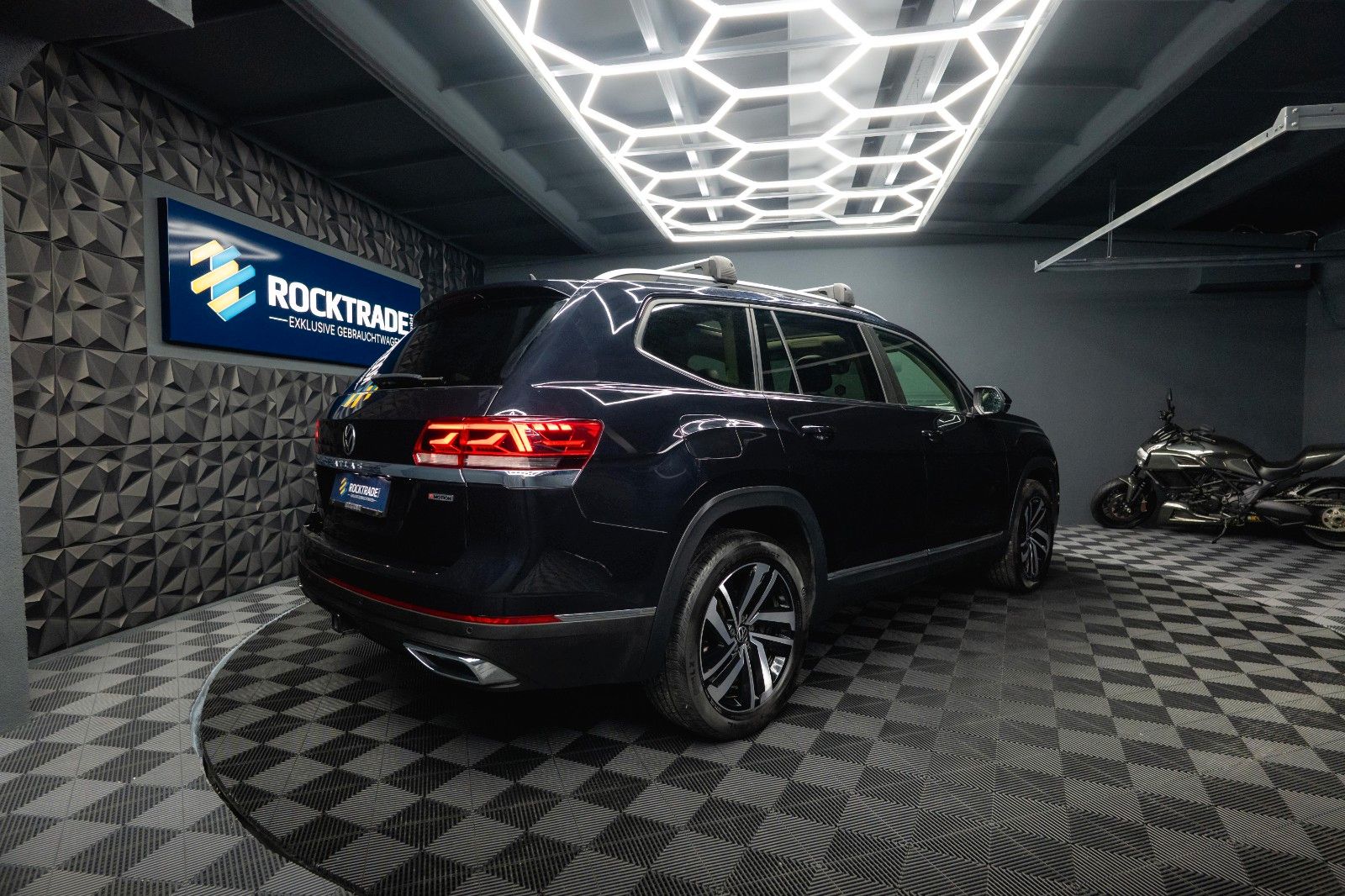 Fahrzeugabbildung Volkswagen ATLAS 3.6 4x4 SEL PREMIUM *6 Sitze*Pano*ACC*LED*