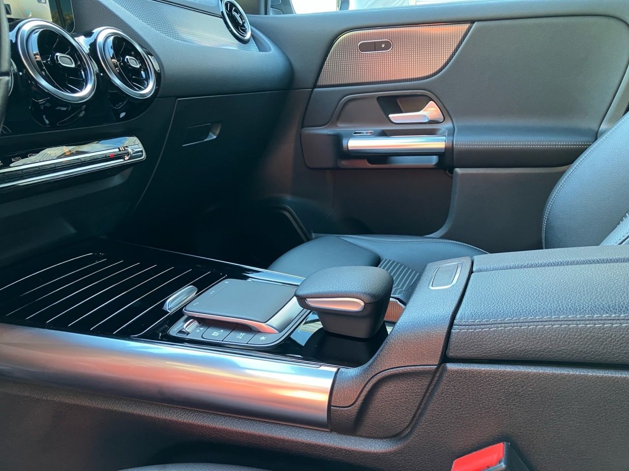 Fahrzeugabbildung Mercedes-Benz GLA 200 Progressive AHK+LED+Kamera+Aug.Rea+Carpl