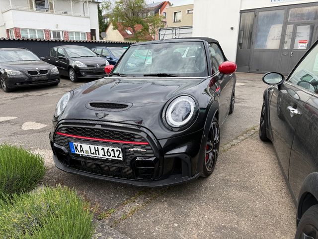 MINI John Cooper Works Cabrio JCW Cabrio JCW Trim...