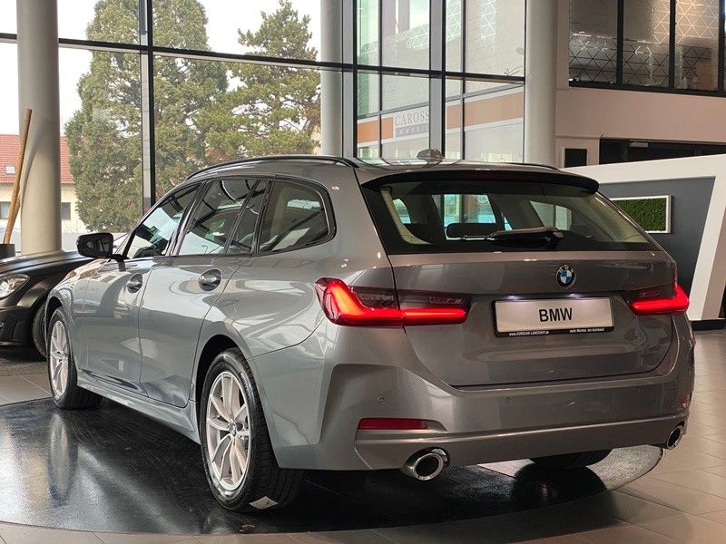 BMW 320d Touring xDrive Curved DrivingA. DAB Shz LED foto 6