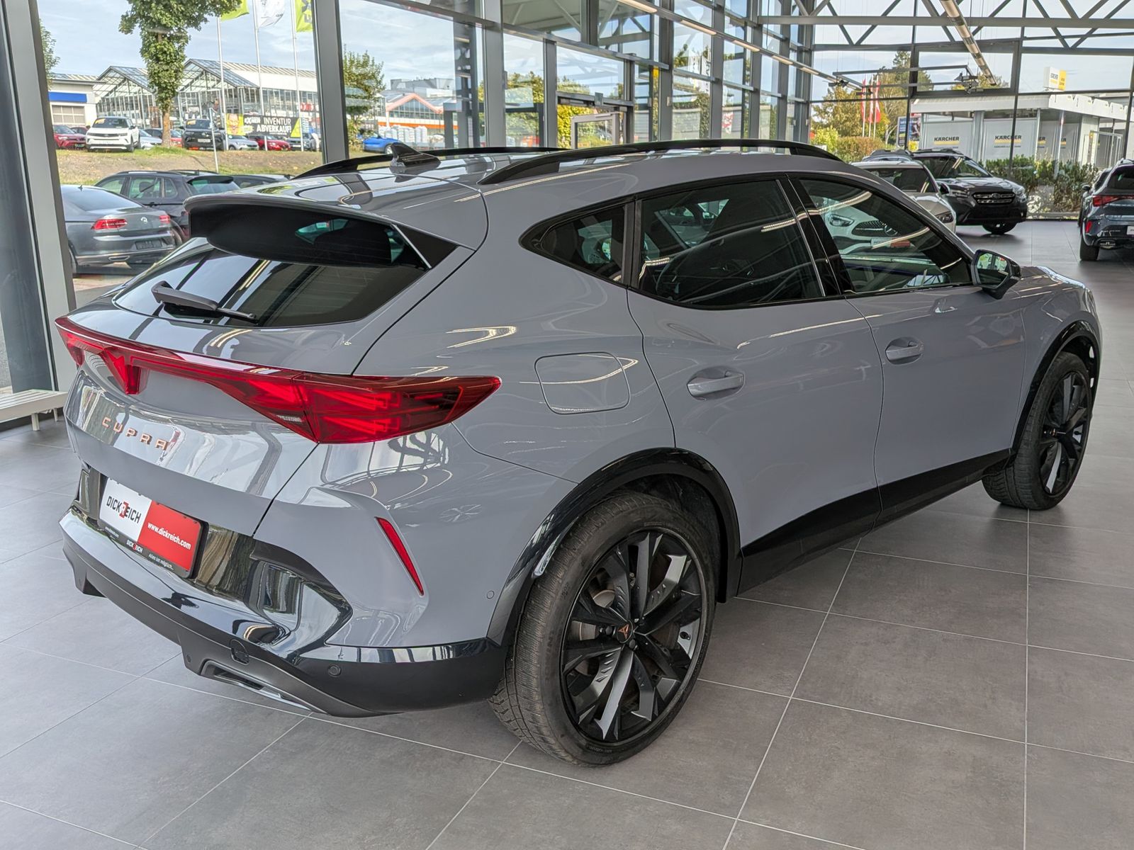 Fahrzeugabbildung CUPRA Formentor 1.5 eTSI Pano Sennh DCC Matrix AHK 19"