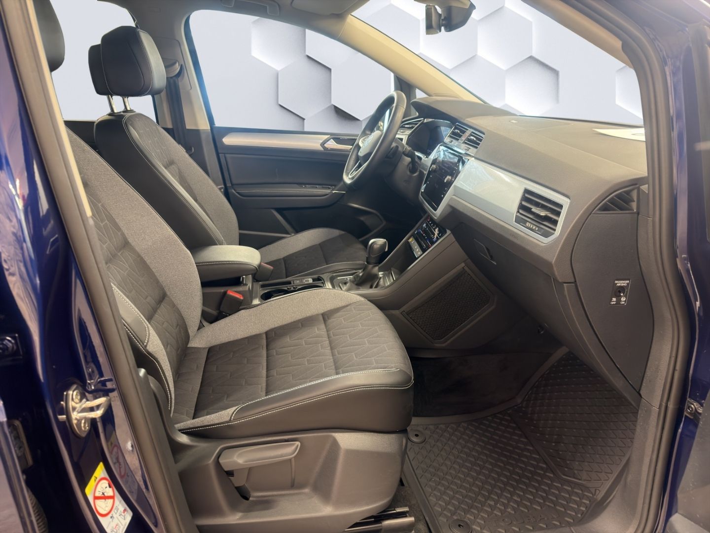 Touran Comfortline 2.0TDI 110kW DSG AHZV LED GJR