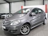Mercedes-Benz B 180 BE / AUTOMATIK / LEDER / NAVI / 1.HAND - Mercedes-Benz B 180 aus 2011