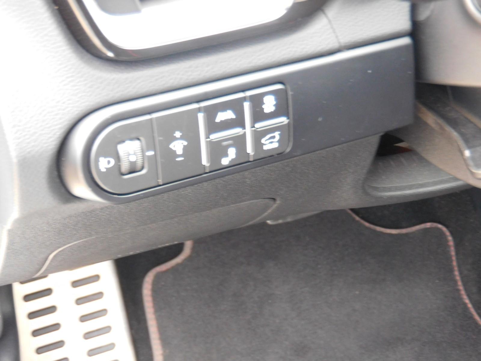 Kia ProCeed 1.6T-GDI DCT7 GT*LED*NAV*KAM*ACC