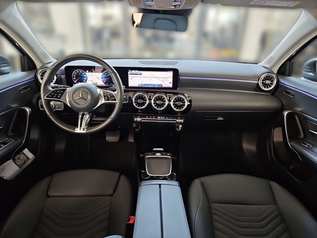 Fahrzeugabbildung Mercedes-Benz A 180 Progressive Navi LED SpurH SHZ KeyLess KAM
