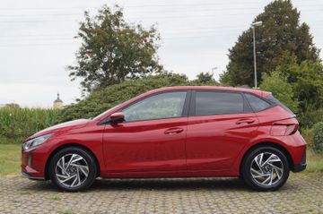 Hyundai i20 1.2 KLIMAAUTOMATIK-ALU16-NAVI-KAMERA-SHZG.-