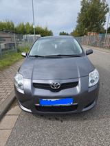 Toyota Auris 2.2 D-CAT D-CAT - Toyota Auris: D Cat