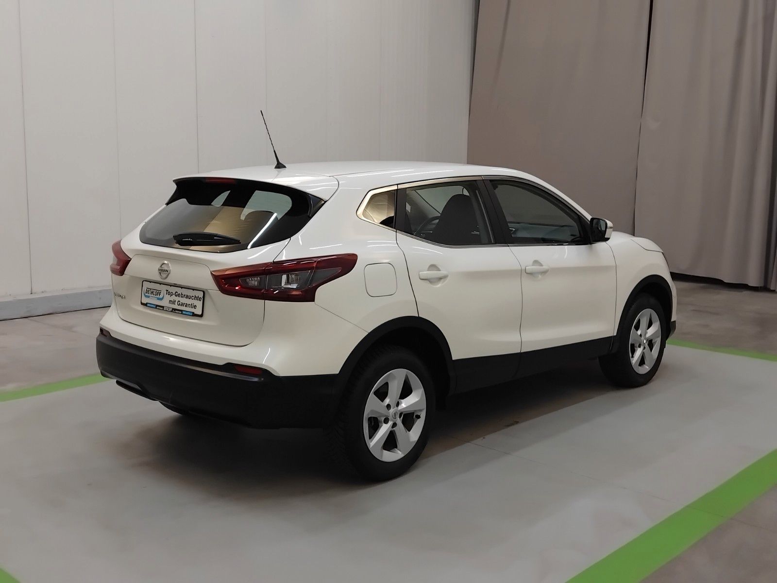 Nissan Qashqai (08/2021, Benzin)
