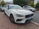 Volvo V60 D4 Inscription-8fach-Reif.-Brems.+ Insp. neu - Volvo V60 in Frankfurt (Main)