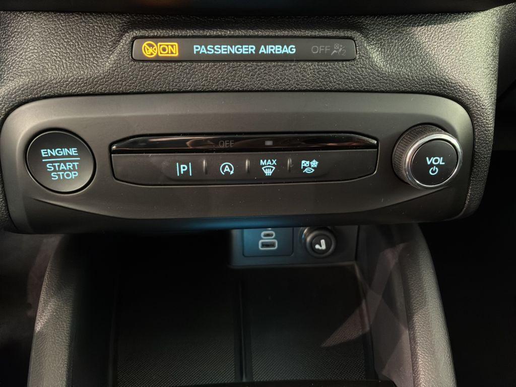 Ford Focus 1.0 EcoBoost Hybrid TITANIUM, миниатюра 14