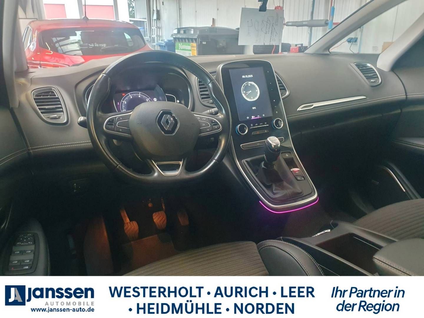 Fahrzeugabbildung Renault SCENIC BOSE Edition ENERGY TCe 140