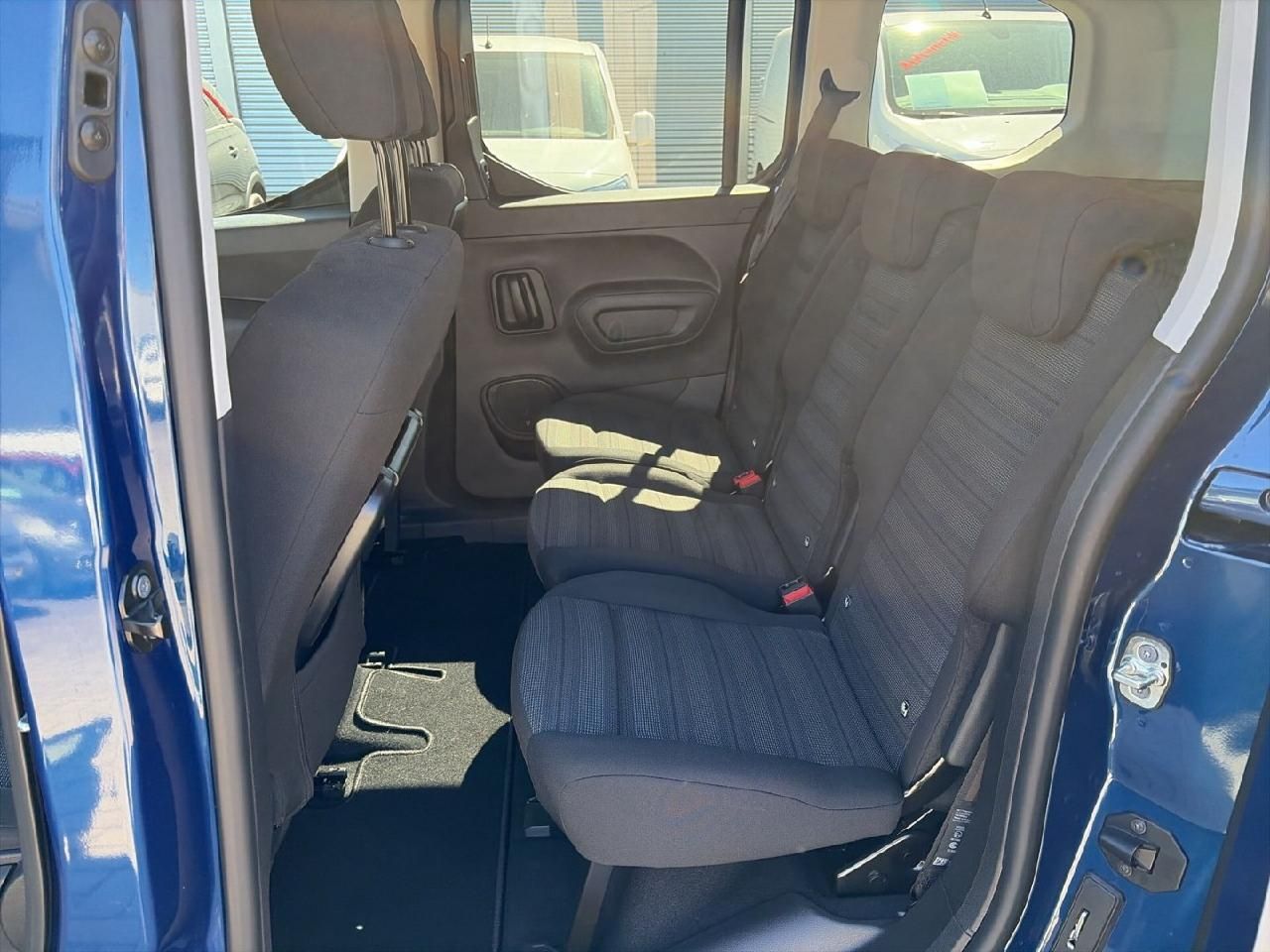 Fahrzeugabbildung Opel Combo Life 1,2 Ultimate Automatik