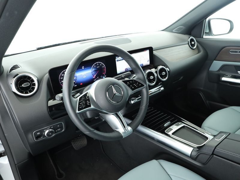 Fahrzeugabbildung Mercedes-Benz GLA 180 Progressive*Kamera*LED*Sportsitz*CarPlay