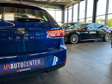 Seat Leon ST *Keyless*Pano*SpurHT*AHK*LED*Ambiente*