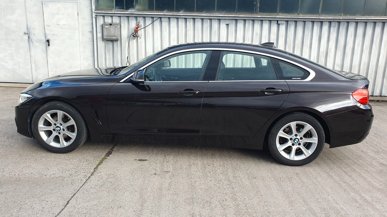 BMW 418 2015, 2.0D dīzelis, Manuāls, Sedans, Brūns — Latvijā