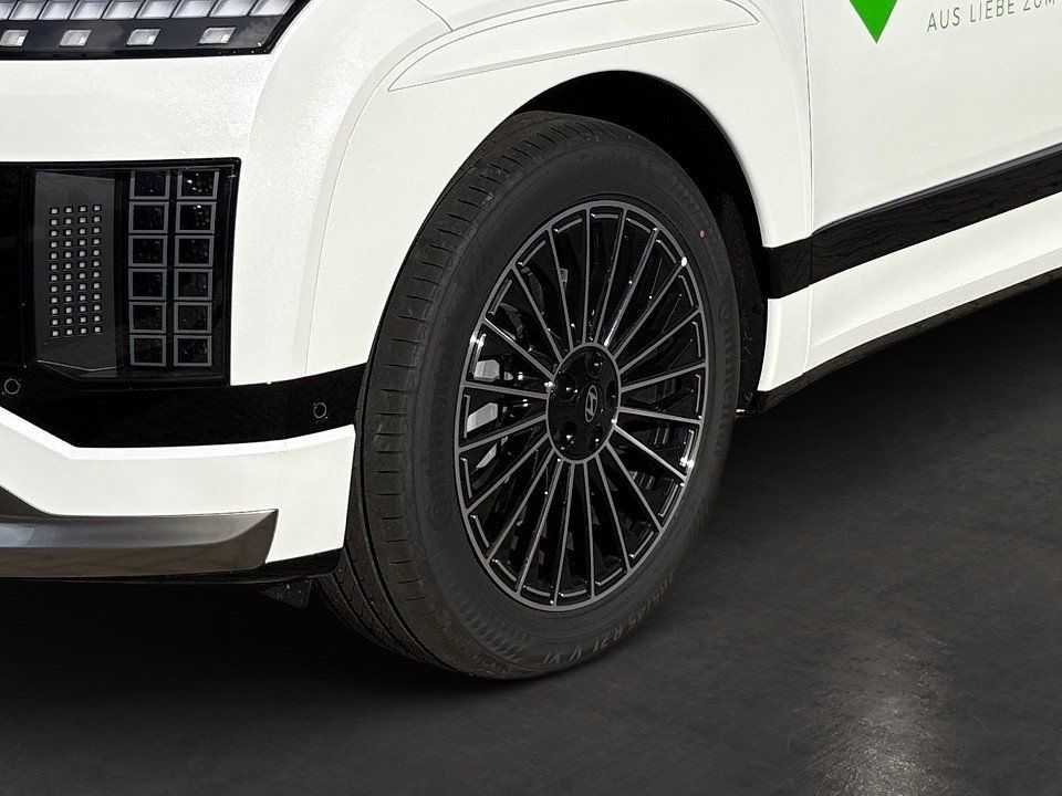 Fahrzeugabbildung Hyundai IONIQ 9 6-Sitzer 110kWh 307PS AWD UNIQ Pano, Swi