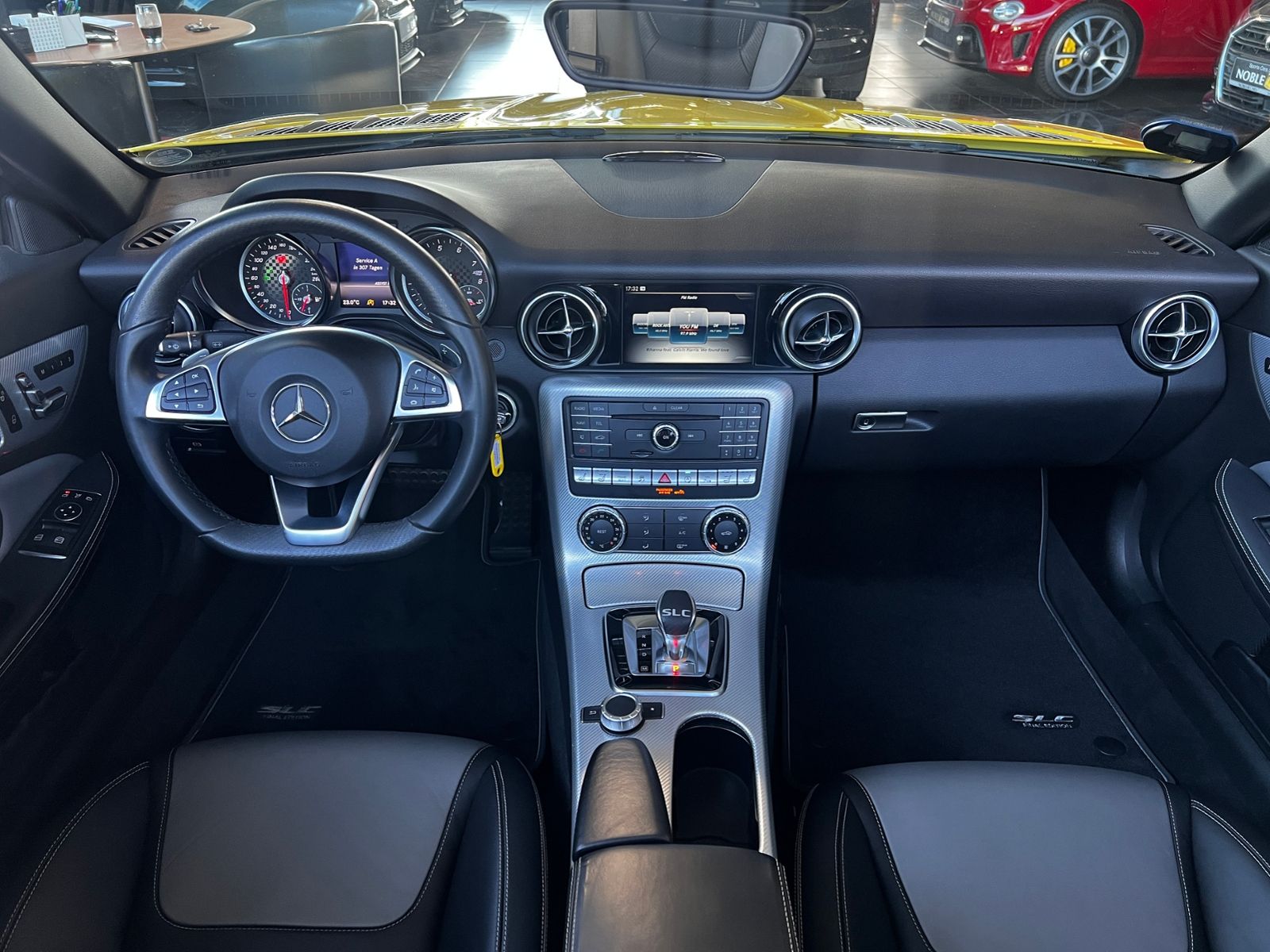 Fahrzeugabbildung Mercedes-Benz SLC 300 Final Edition H/K AMG LED NAVI ALU