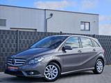 Mercedes-Benz B 180 BlueEfficiency Automatik SHZ PDC AHK 2.HD - Mercedes-Benz B 180: Blueefficiency