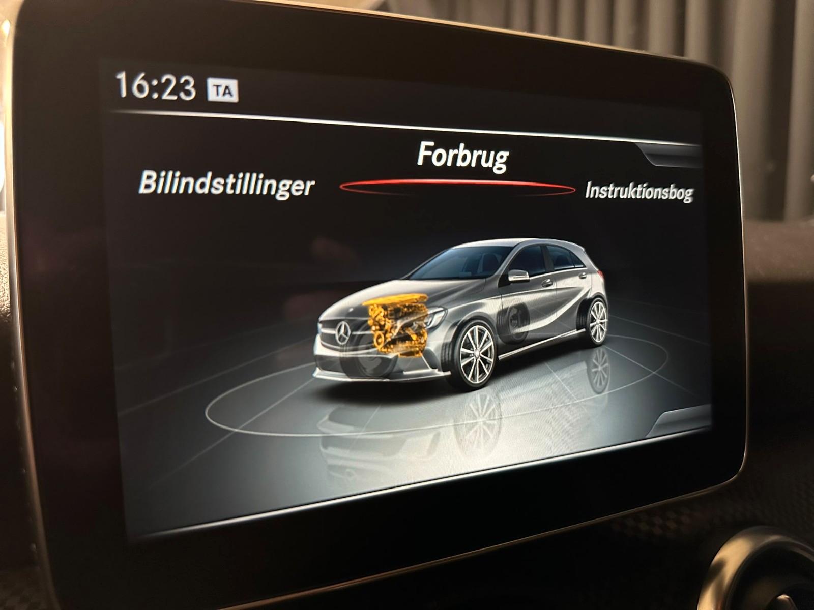 Mercedes-Benz A200 2015 — photo 23