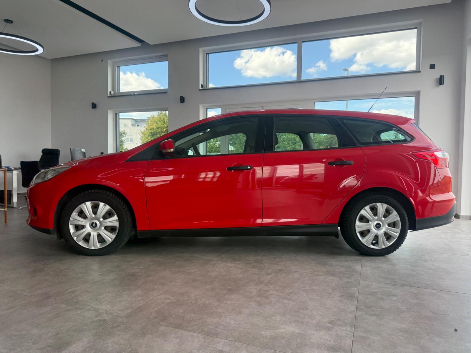 Ford Focus 2014 — engine 998 cm³, 101 HP (74kW)