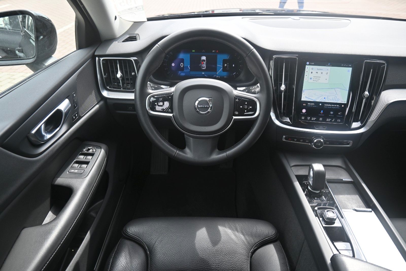 Fahrzeugabbildung Volvo V60Cross Country B4D AWD Plus*FSHZG*ACC*BLIS*AHK