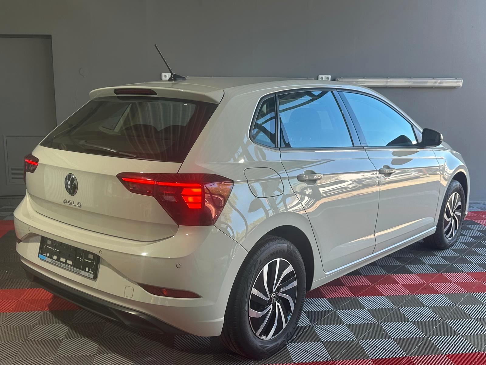 Volkswagen Polo VI Life*LED*Shz*PDC*Digital Cockpit Pro*, миниатюра 3