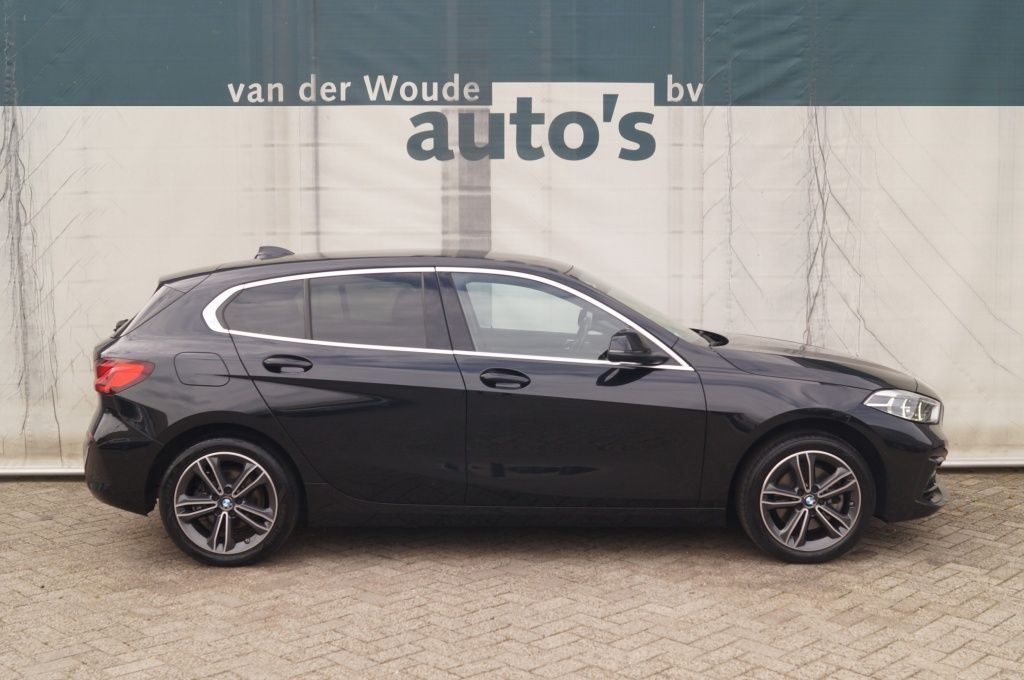 BMW 118 1-serie 118i 136pk automatik Sportline -NAVI imagem 2