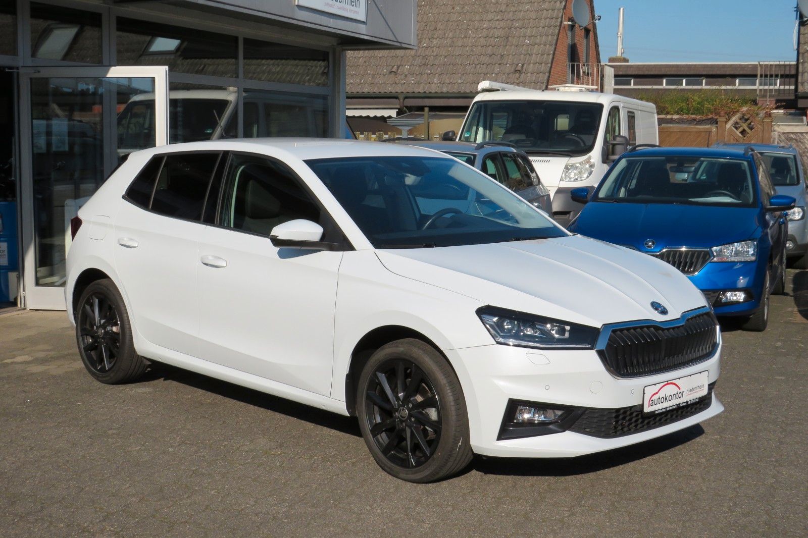 Fahrzeugabbildung SKODA Fabia SPORT/MONTE-CARLO DSG 17`KESSY LED PDC 1H