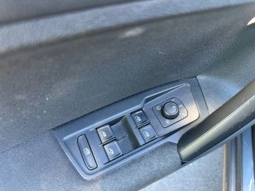 Volkswagen Tiguan - 12
