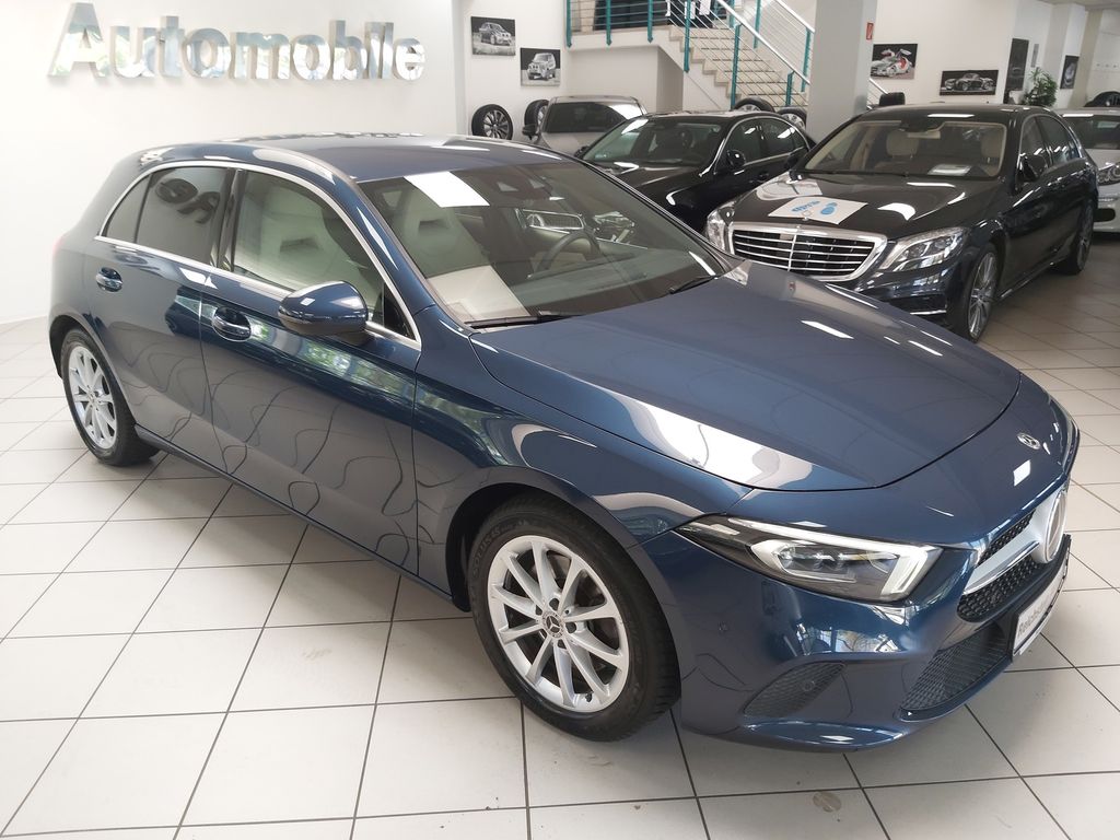 Mercedes-Benz A 220 4M DISTR. LEDER Progressive Multibeam