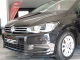 Volkswagen Touran 1.6 TDI Comfortline DSG/ACC/NAV/SHZ/PDC - Volkswagen Touran mit Diesel-Antrieb: Kleinbus, 1.6