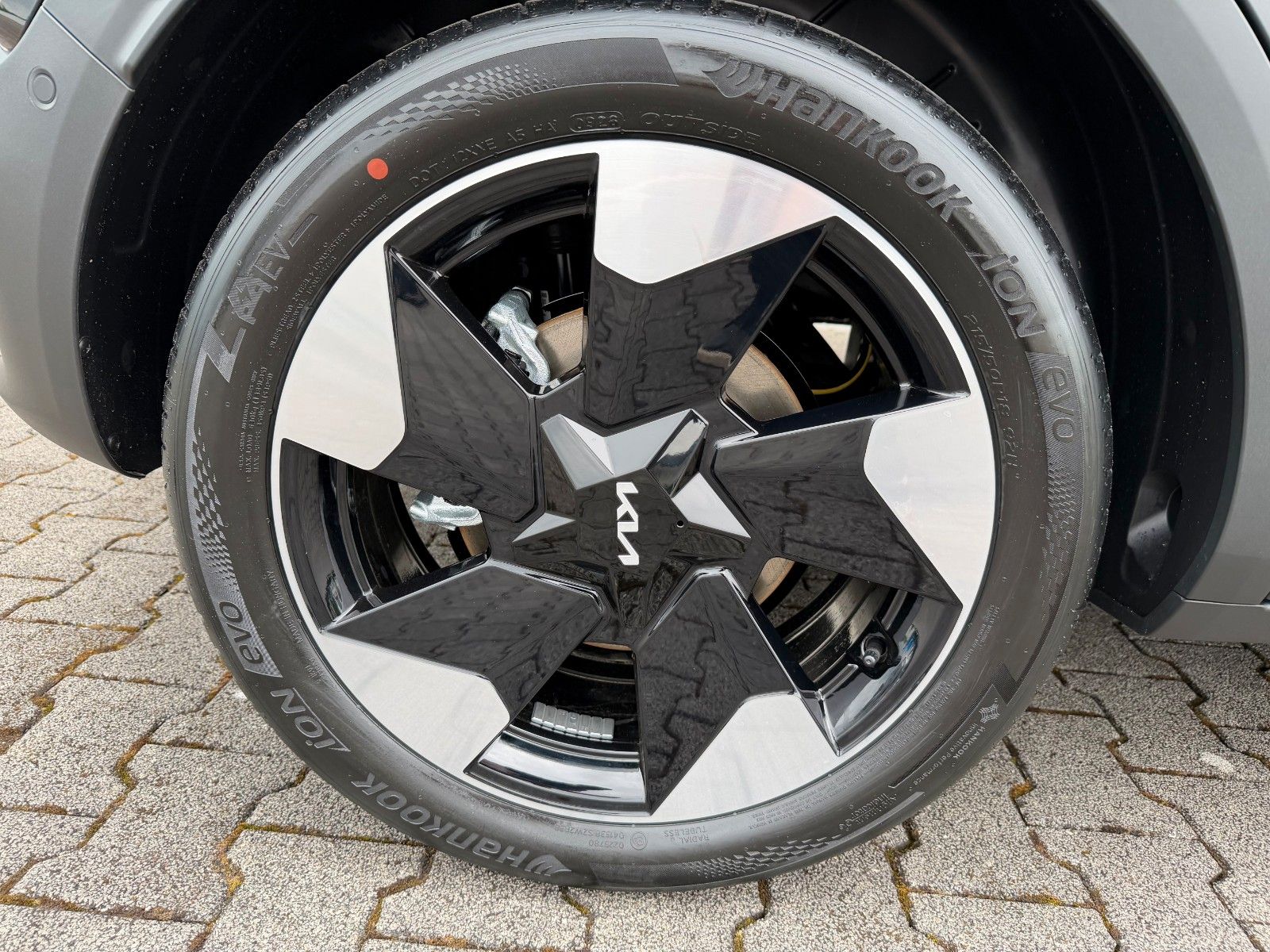 Fahrzeugabbildung Kia EV2 42.2 5S EARTH WIC TEC DWP DES