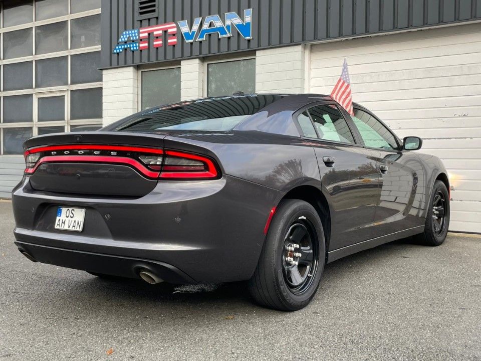 Fahrzeugabbildung Dodge Charger 5.7 HEMI V8 Zivil Police 81.000 KM