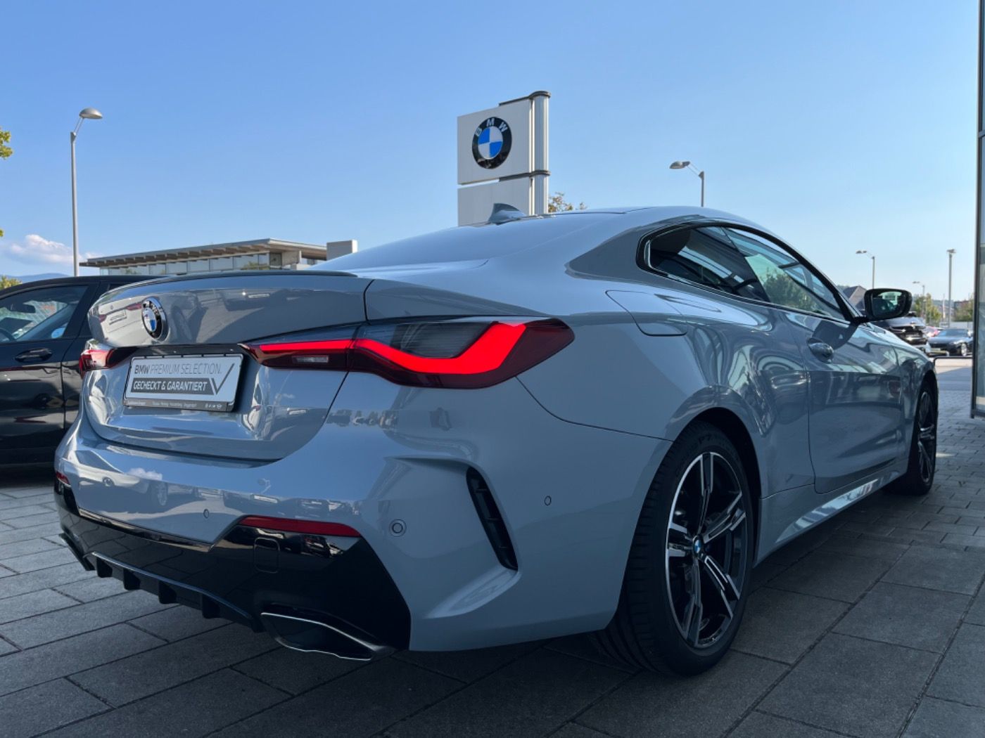 Fahrzeugabbildung BMW M440i Coupé HK-HiFi/RFK/KomfZug 2 JAHRE GARANTIE