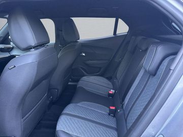 Peugeot 2008 - 12