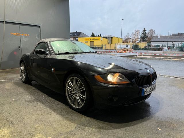 BMW Z4 2.2 E85