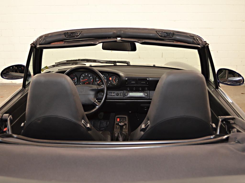 Porsche 911 (993) Carrera Cabrio 2.HD/deutsch/Scheckheft