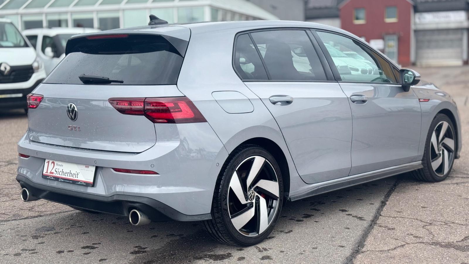 Volkswagen Golf VIII Lim. GTI *IQ-LED*LHZ*SHZ*NAVI*APP*