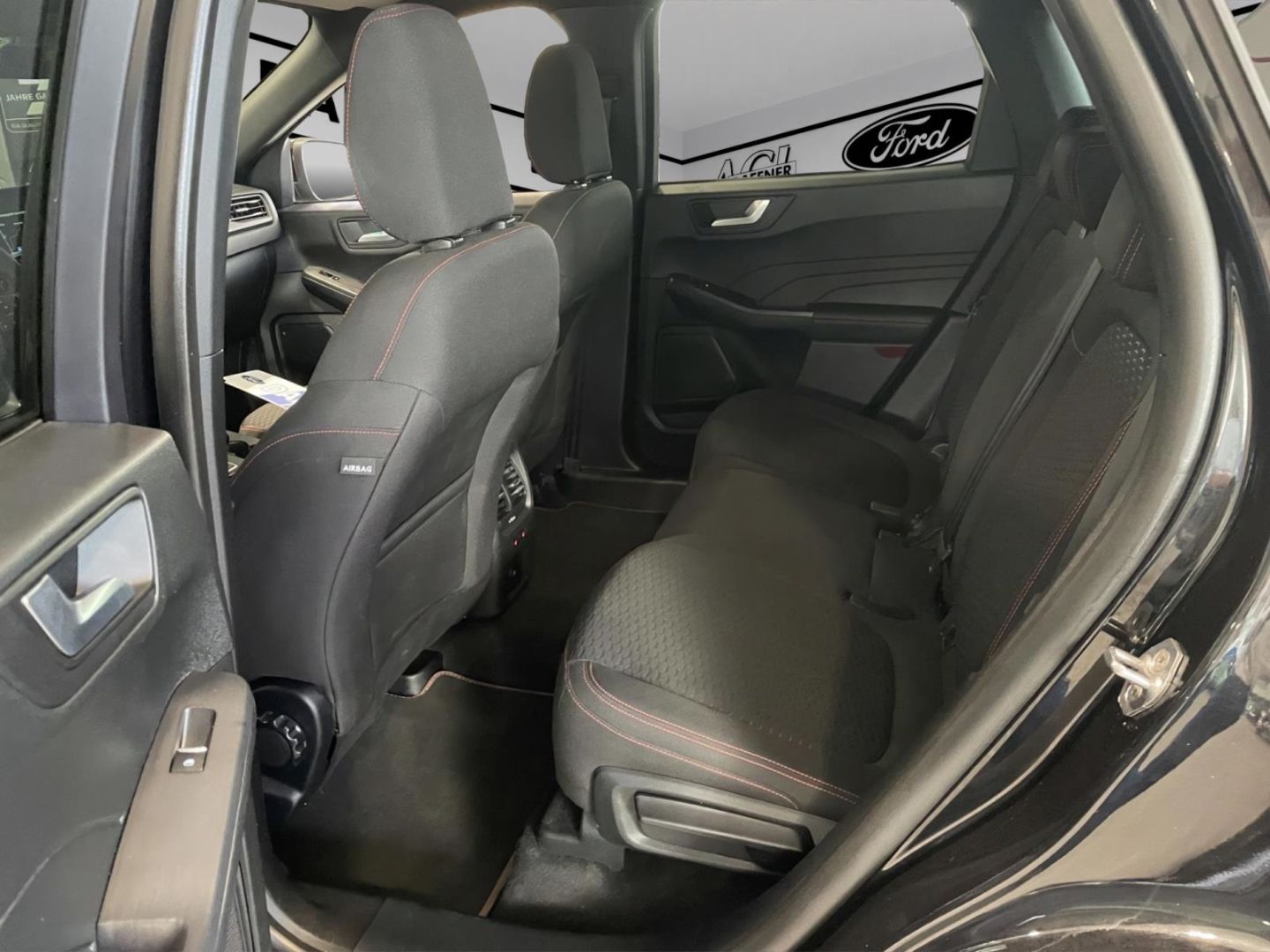 Fahrzeugabbildung Ford Kuga Hybrid ST-Line Navi Digitales Cockpit LED