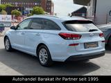 Hyundai i30 cw Select 8xALU PDC KLIMA BT SPUR-ASSIST EU6 - Hyundai: X30