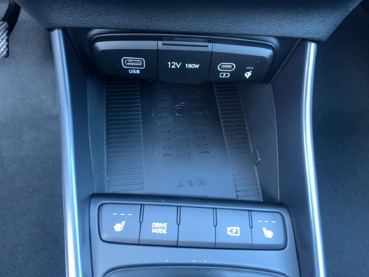 Fahrzeugabbildung Hyundai i20 Trend Komfort Bose POWERLEASING bis 16.05.*