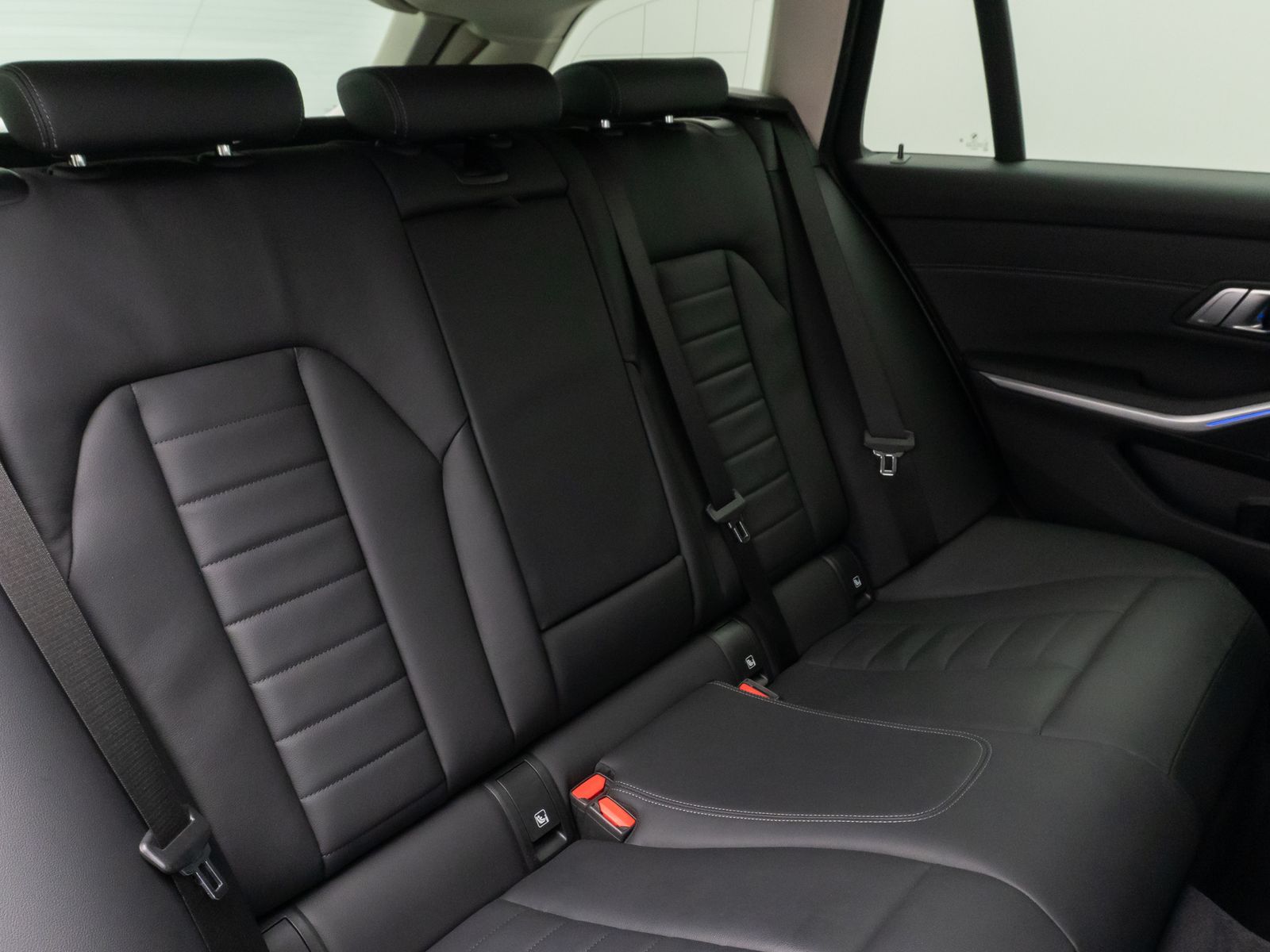 Fahrzeugabbildung BMW 320d  Luxury Line Kamera DAB HiFi Stop&Go Sport