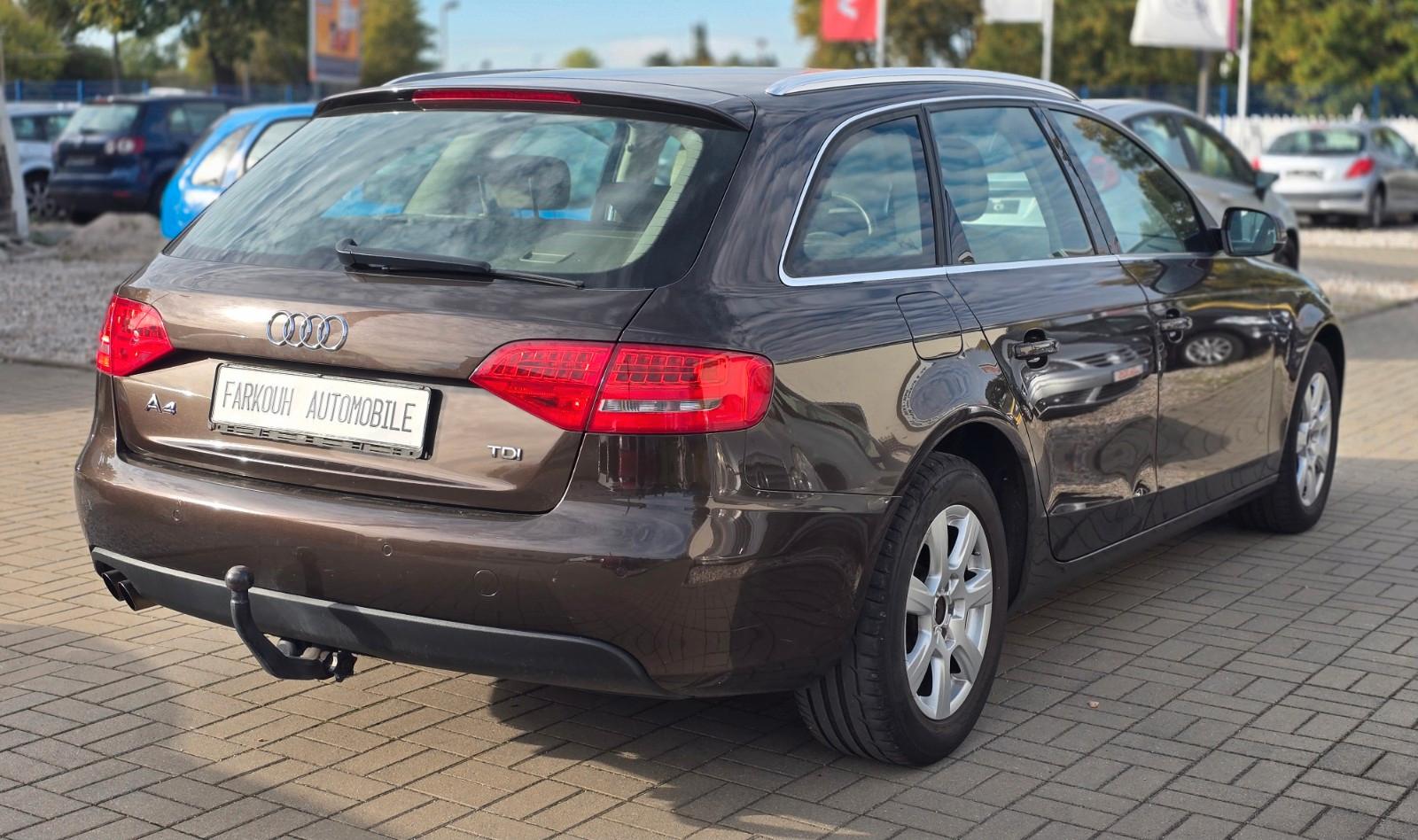 Audi A4 2011 — photo 7