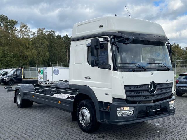 Mercedes-Benz ATEGO 1524 Fahrgestell/ Klima/ Standheizung/ NEU