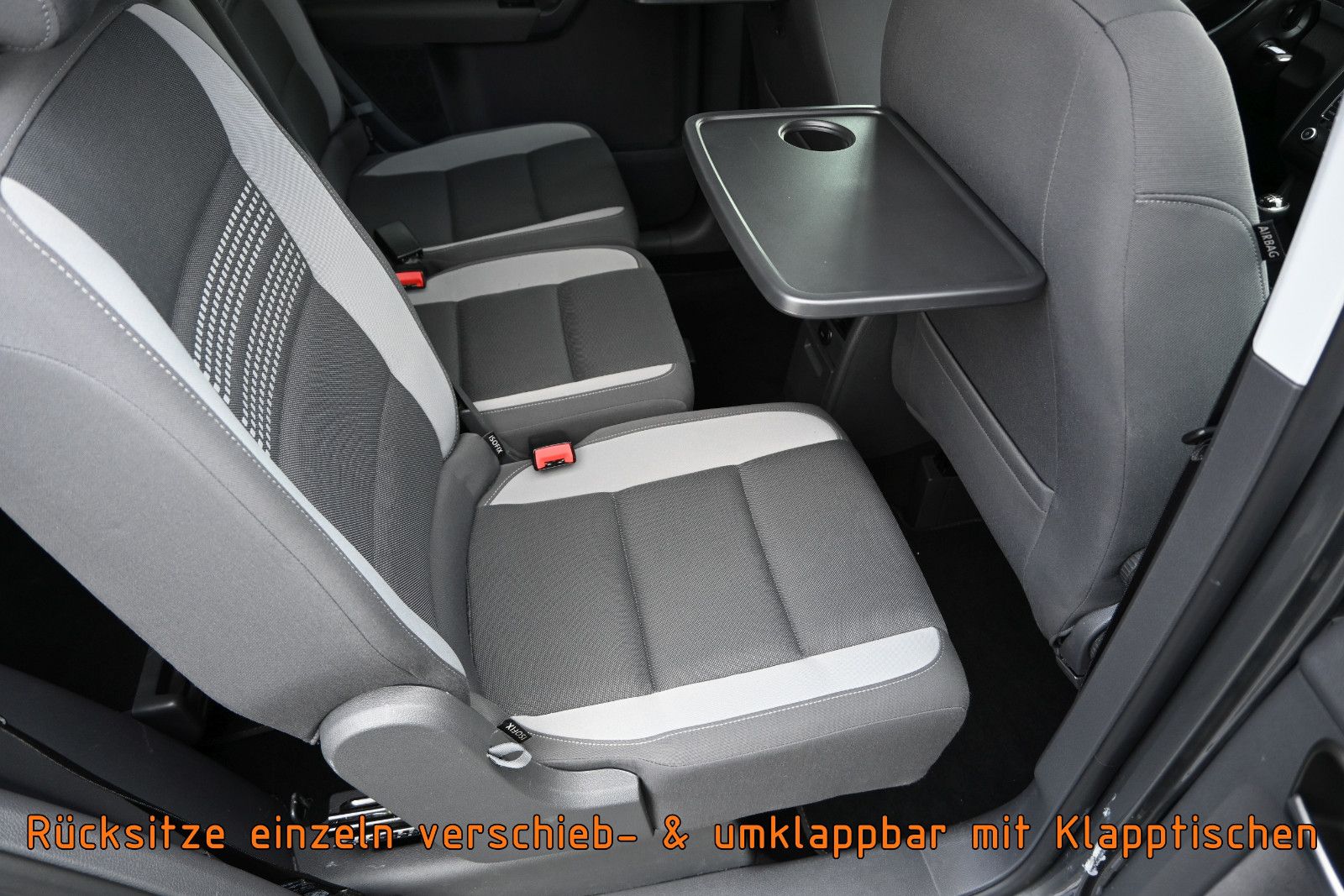 Fahrzeugabbildung Volkswagen Touran 1.2 TSI LIFE °AHK°STANDHEIZ°7-SITZE°