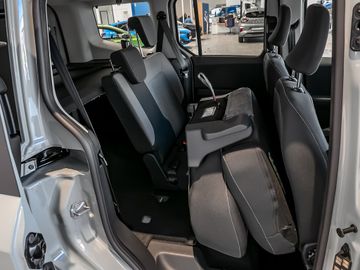 Ford Tourneo Courier 1.0 Titanium Assistenz-Paket ACC